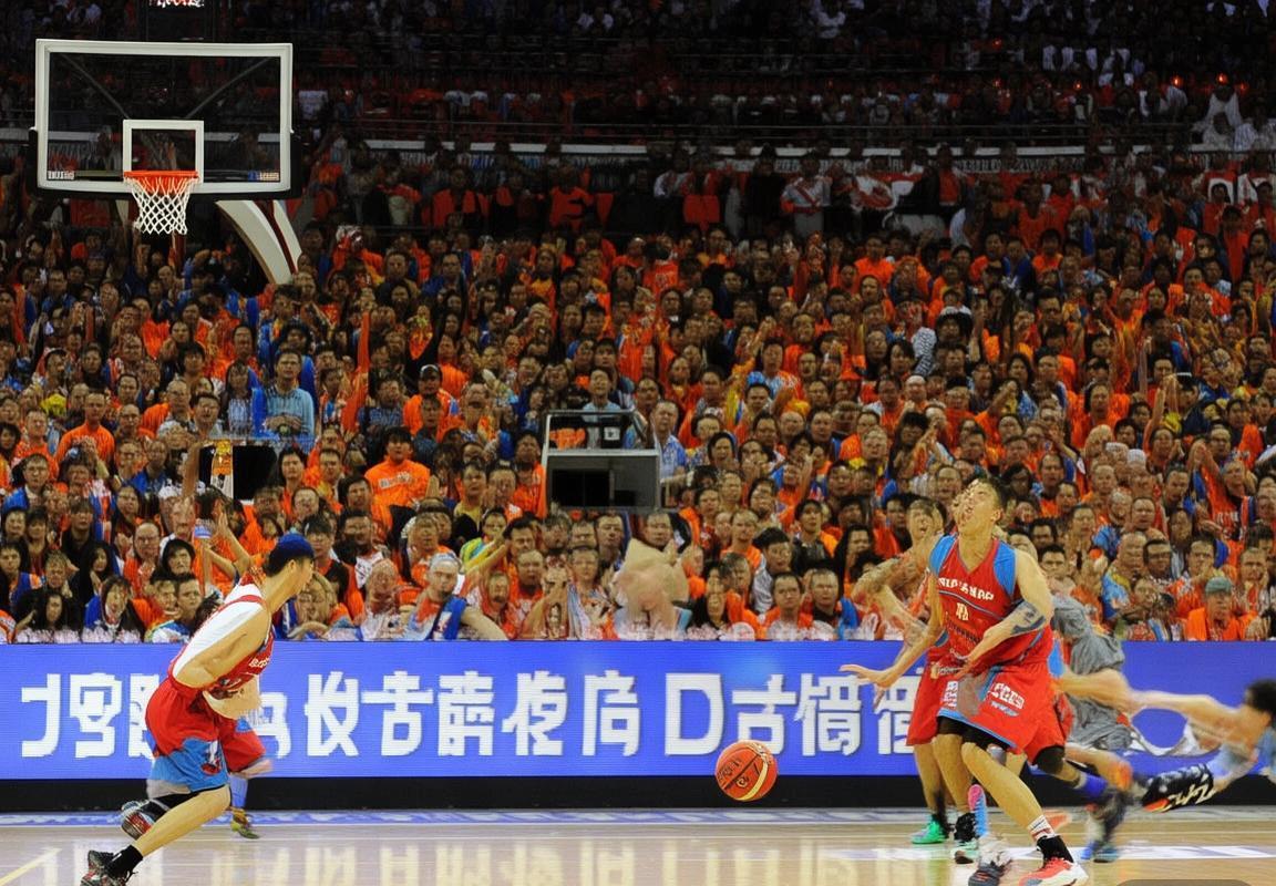 2014年CBA北京佛山巅峰对决：经典赛事回顾与影响分析(图3)