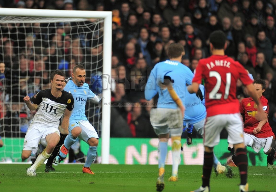 2012英超曼联曼城巅峰对决回顾(图2)