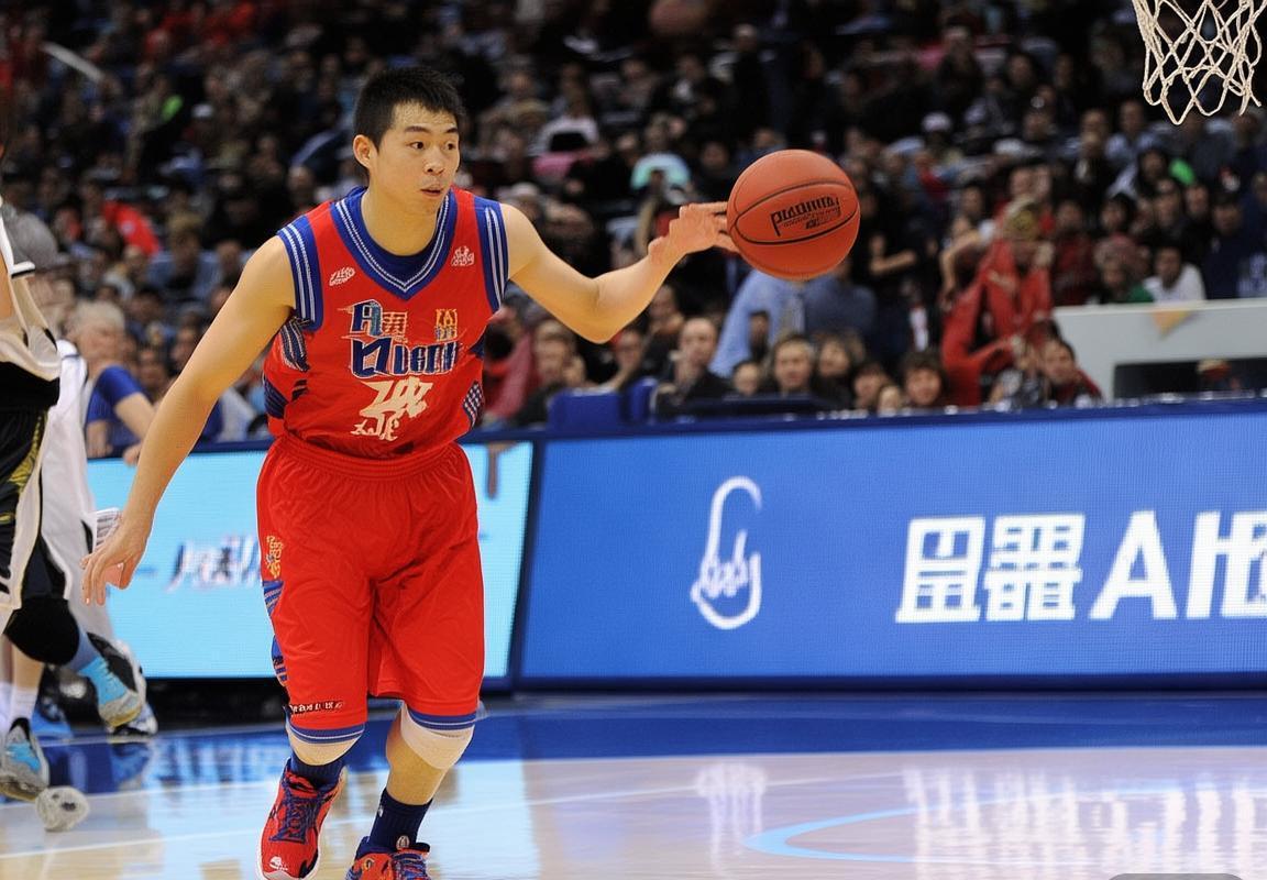 2014年CBA北京佛山巅峰对决：经典赛事回顾与影响分析(图4)